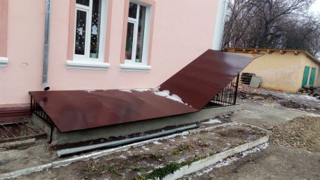 роботи по капітальному ремонту фасаду в Заставнівському ДНЗ №1