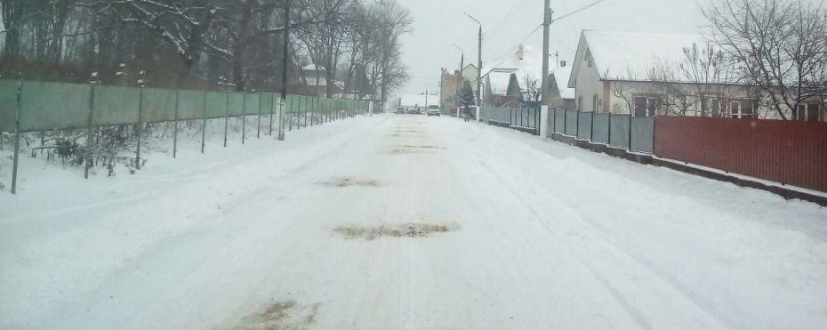 тривають роботи по капітальному ремонту футбольного поля