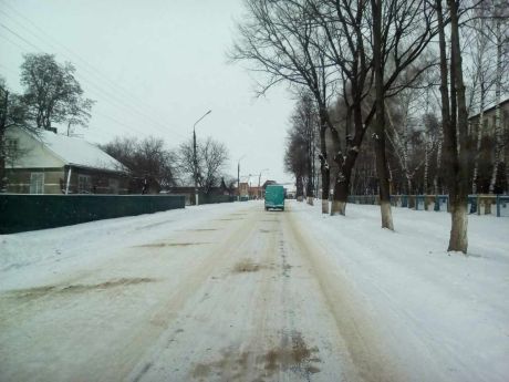 тривають роботи по капітальному ремонту футбольного поля